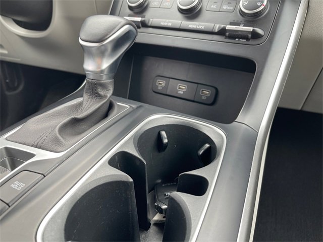 Used 2024 Kia Carnival LX image 25