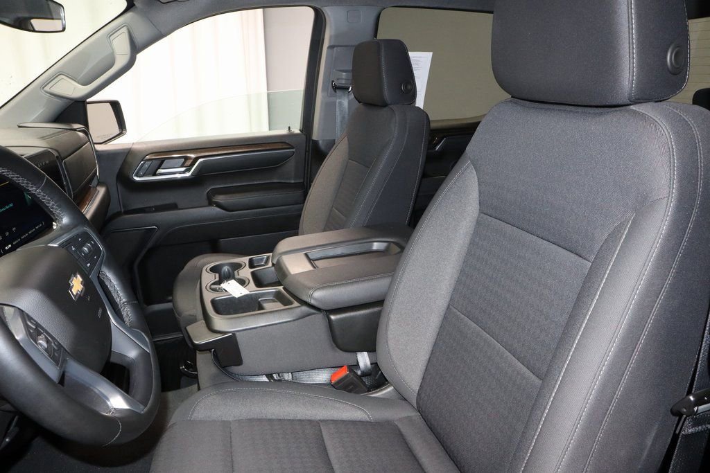 Used 2024 Chevrolet Silverado 1500 LT image 26