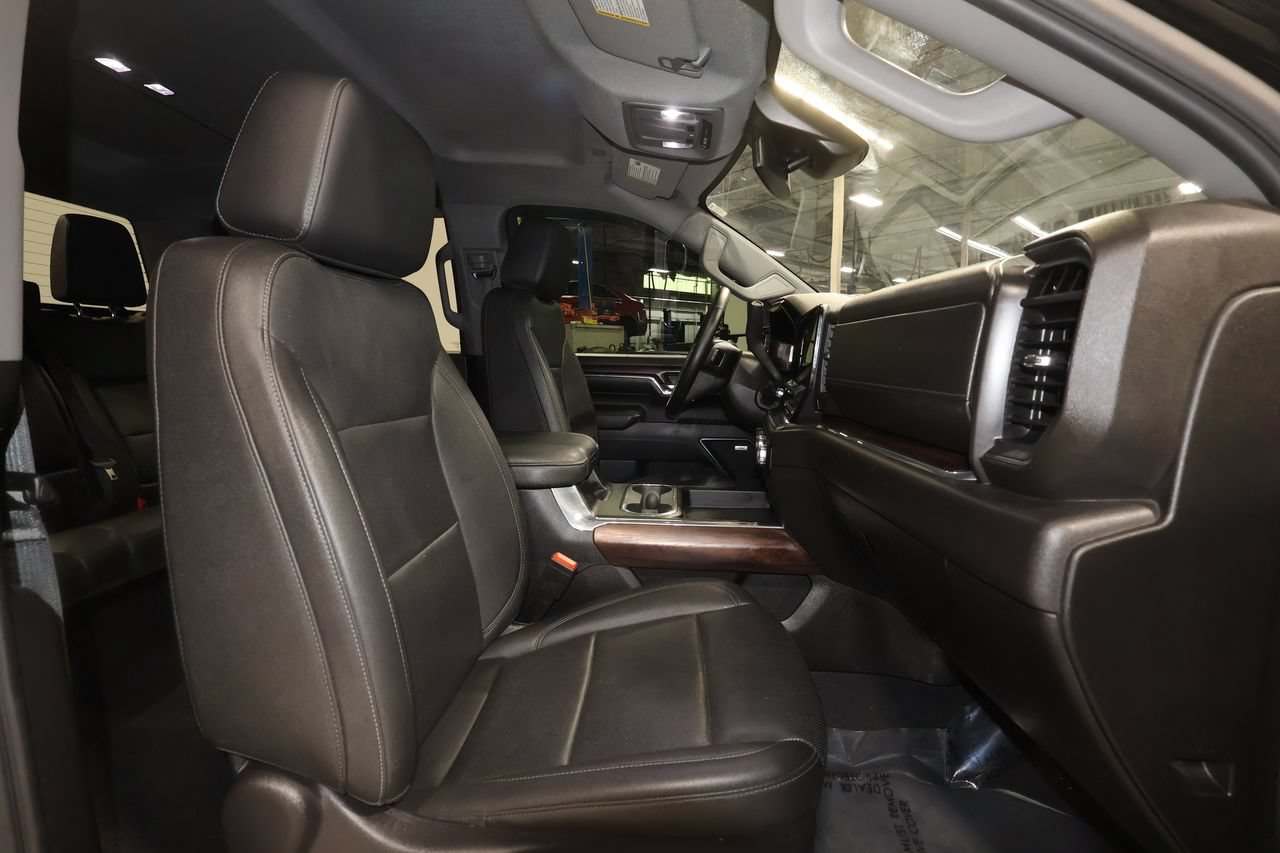 Used 2024 GMC Sierra 2500 SLT w/ SLT Convenience Package AWD/4WD image 28