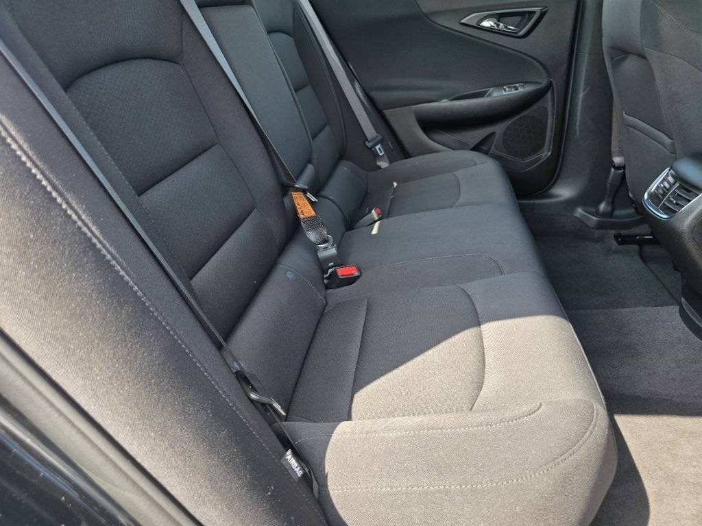 Used 2022 Chevrolet Malibu LT FWD image 17