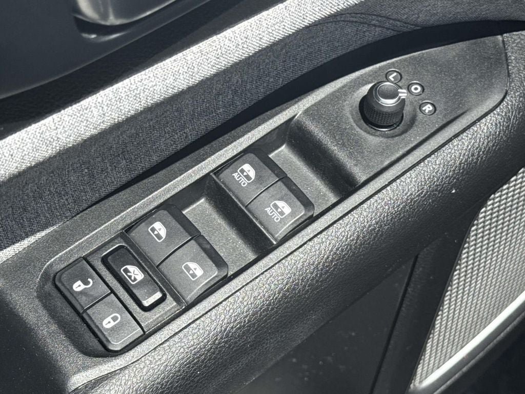 Used 2022 Jeep Compass Latitude AWD/4WD image 16