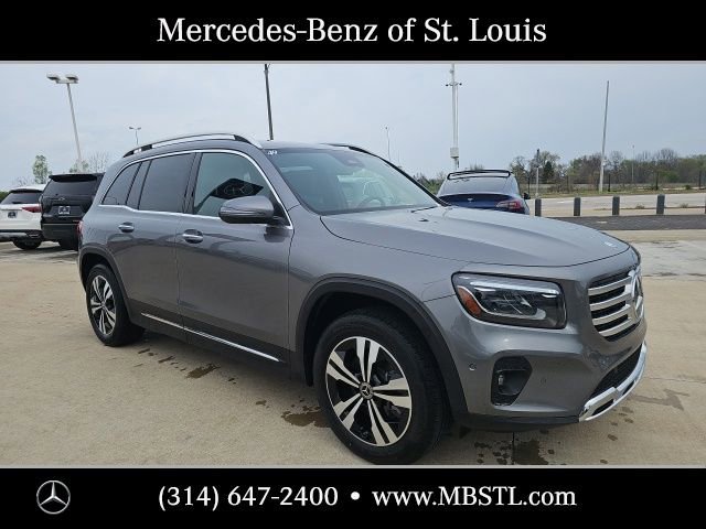 Used 2026 Mercedes-Benz GLB 250 4MATIC image 2