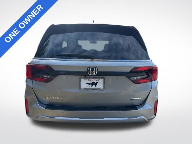 Used 2025 Honda Odyssey Touring image 3
