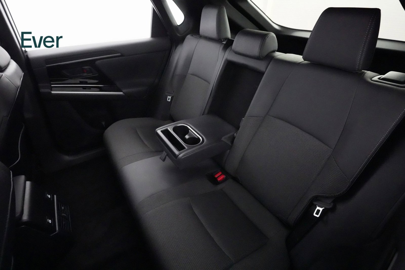 Used 2024 Toyota bZ4X XLE w/ Weather Package image 10