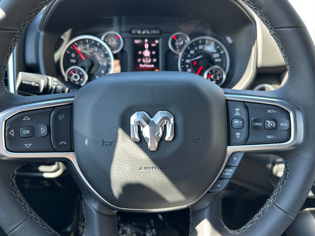 New 2026 RAM 1500 4x4 Crew Cab image 22