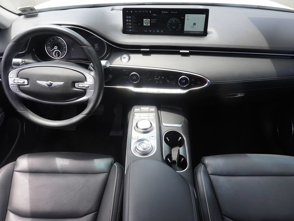 Used 2024 Genesis GV70 2.5T w/ Advanced Package AWD/4WD image 38