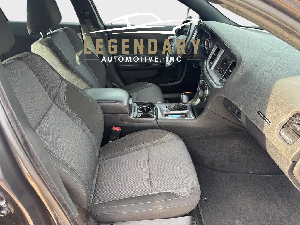 Used 2021 Dodge Charger SXT w/ Blacktop Package image 10