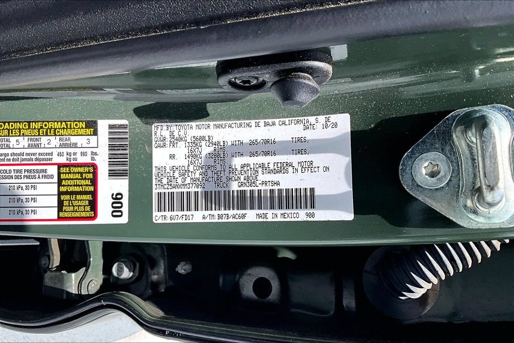 Used 2021 Toyota Tacoma SR AWD/4WD image 36