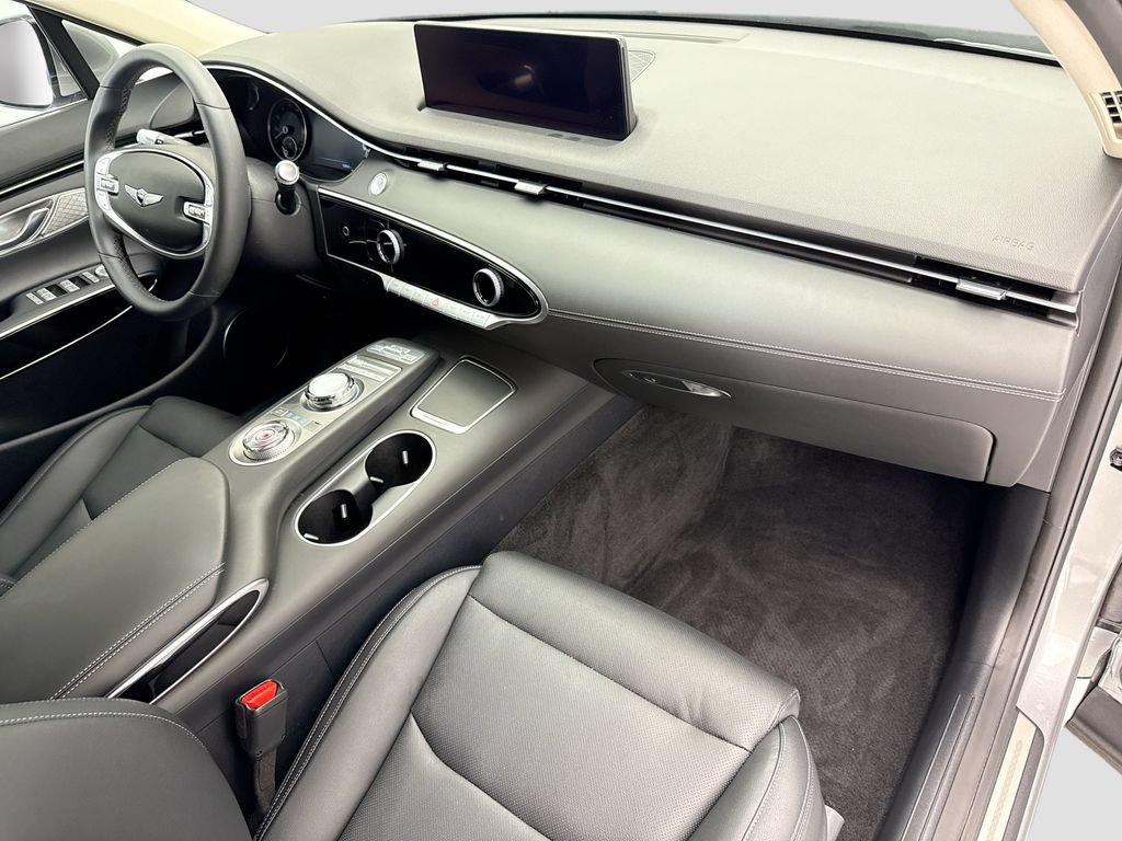 Used 2025 Genesis GV70 2.5T AWD/4WD image 16