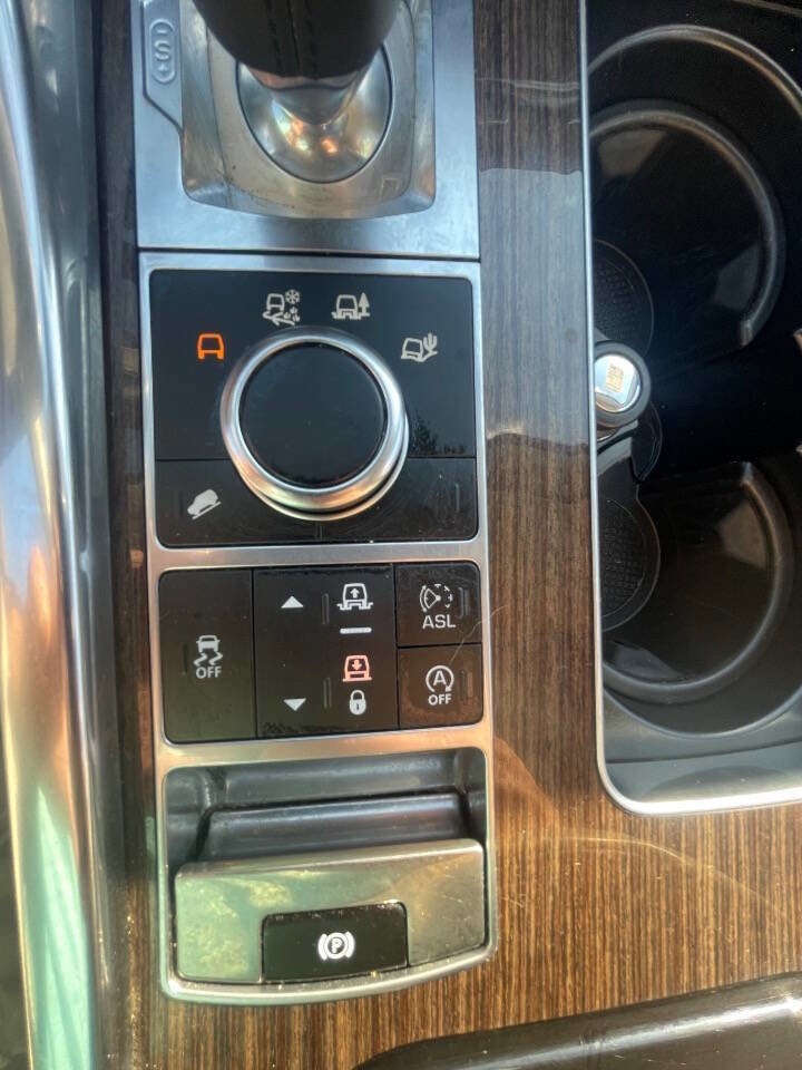 Used 2014 Land Rover Range Rover Sport HSE image 28