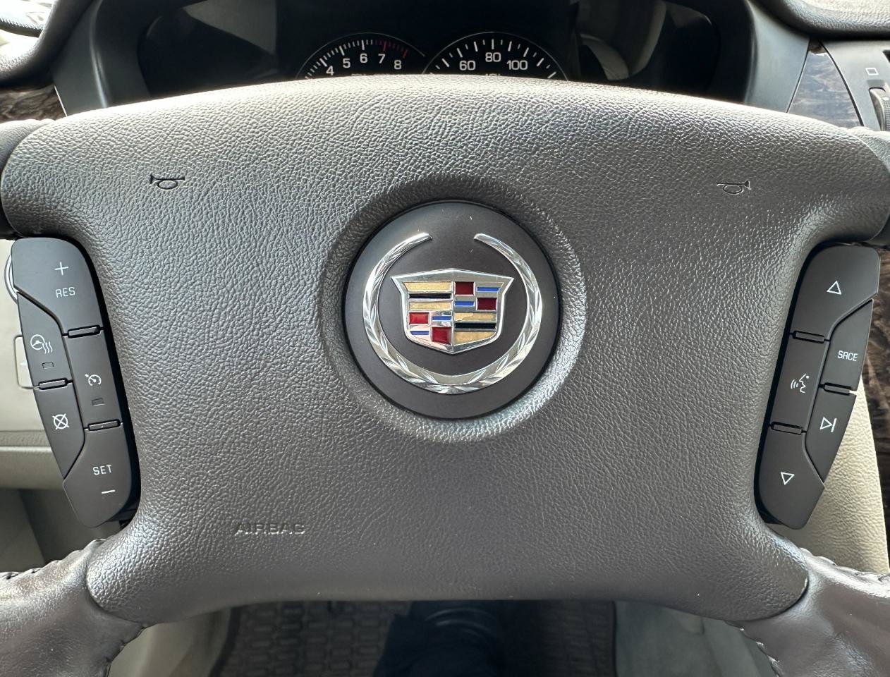 Used 2008 Cadillac DTS FWD image 50
