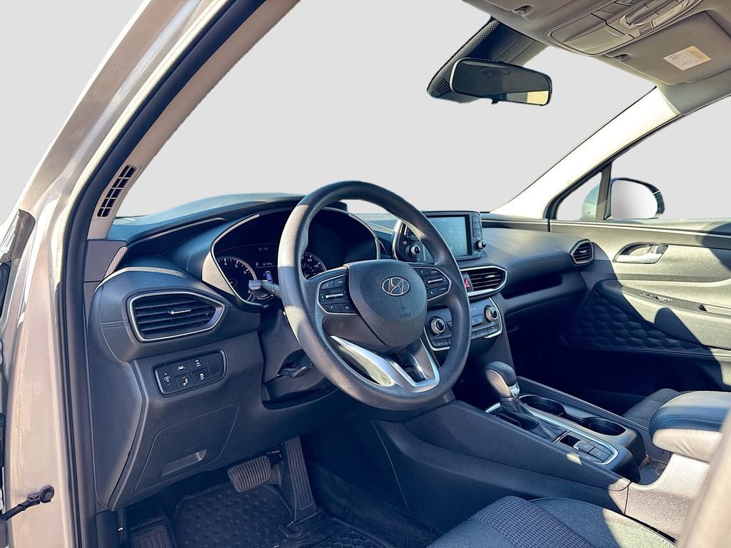 Used 2019 Hyundai Santa Fe SE image 5