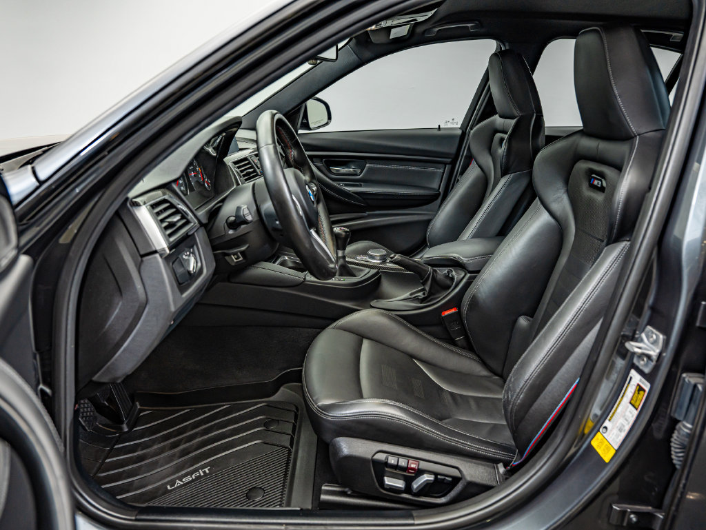Used 2018 BMW M3 RWD image 40