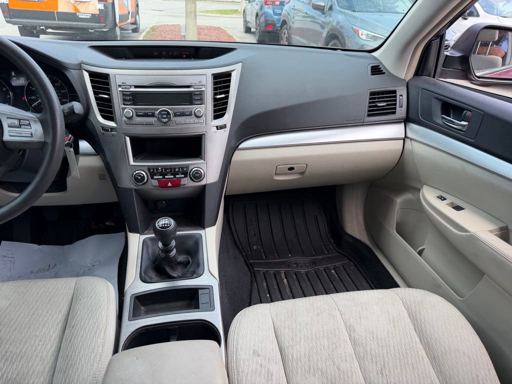Used 2011 Subaru Outback 2.5i AWD/4WD image 20