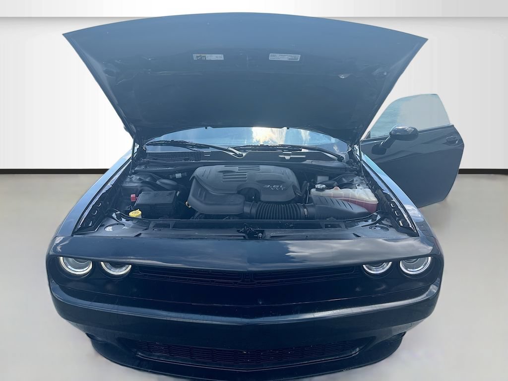 Used 2022 Dodge Challenger GT AWD/4WD image 29