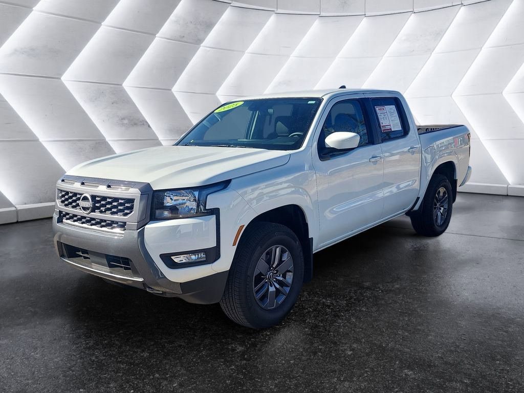 Used 2025 Nissan Frontier SV w/ SV Convenience Package image 3