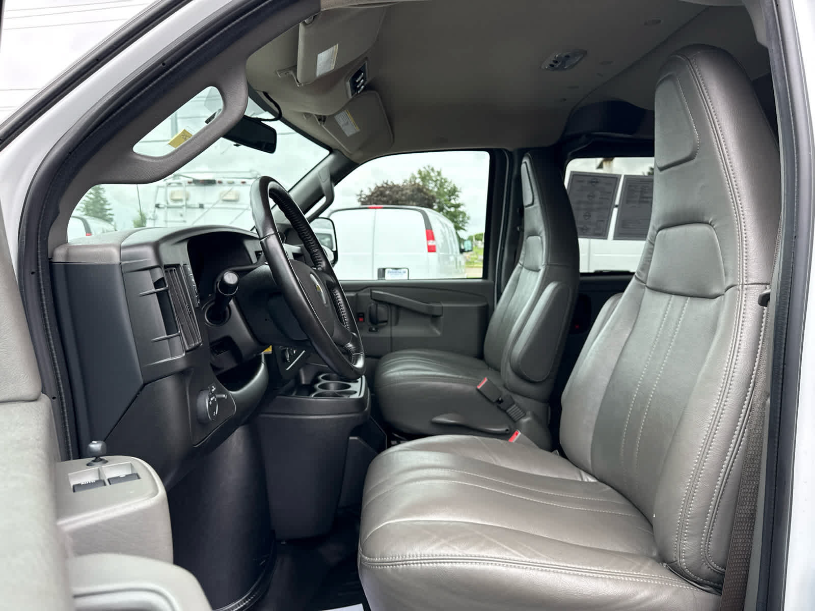 Certified 2023 Chevrolet Express 3500 LS RWD image 11