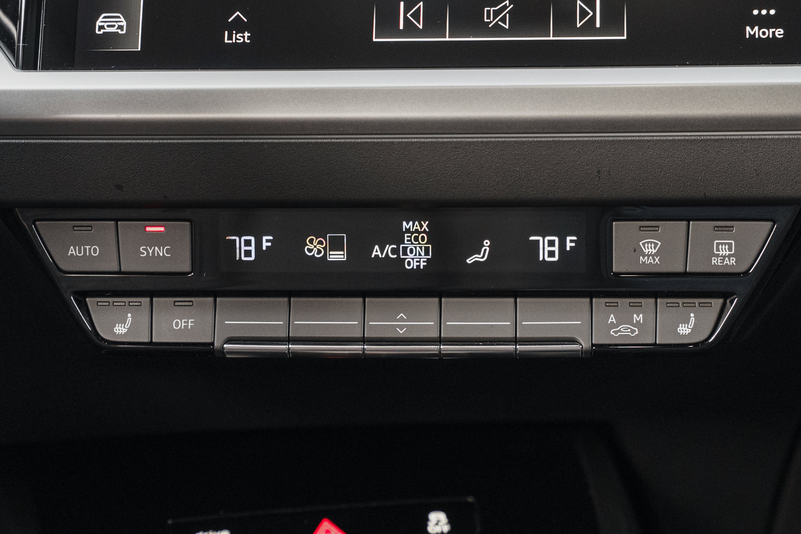 Used 2024 Audi Q4 e-tron Premium image 12