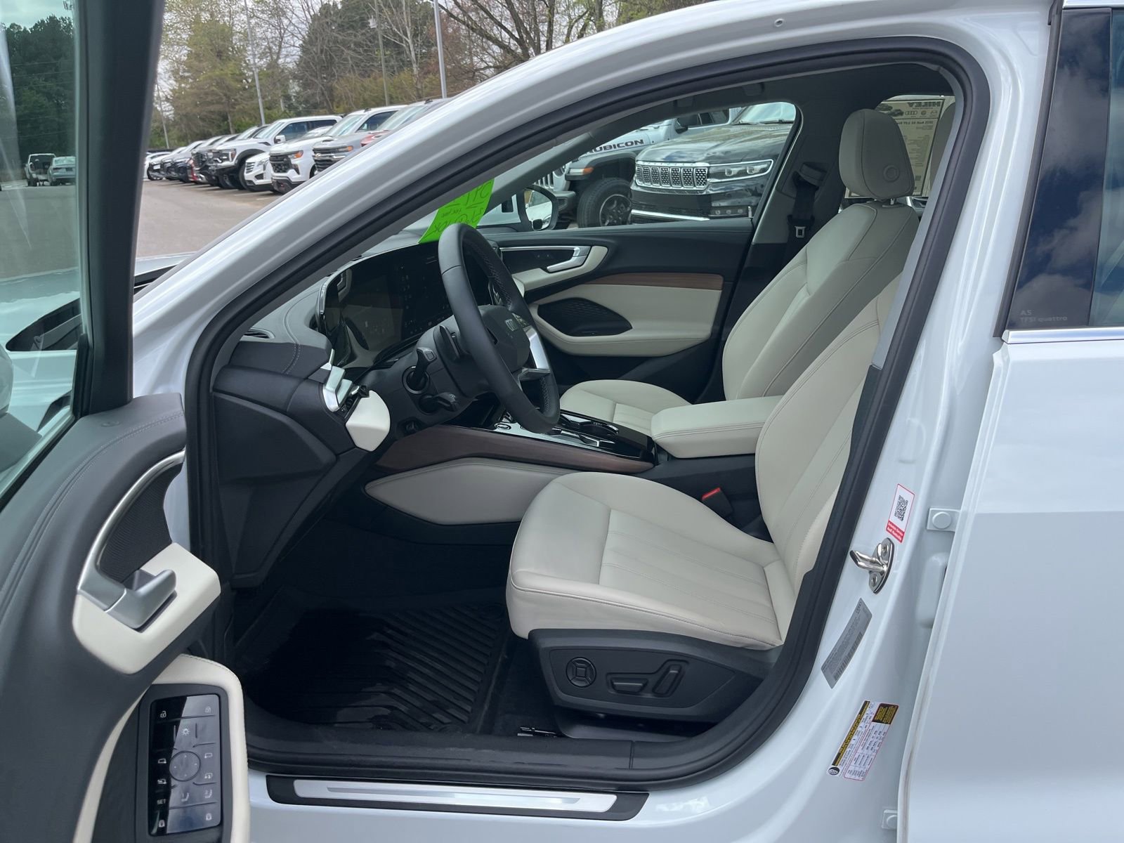 Used 2025 Audi A5 2.0T Premium w/ Convenience Package image 27