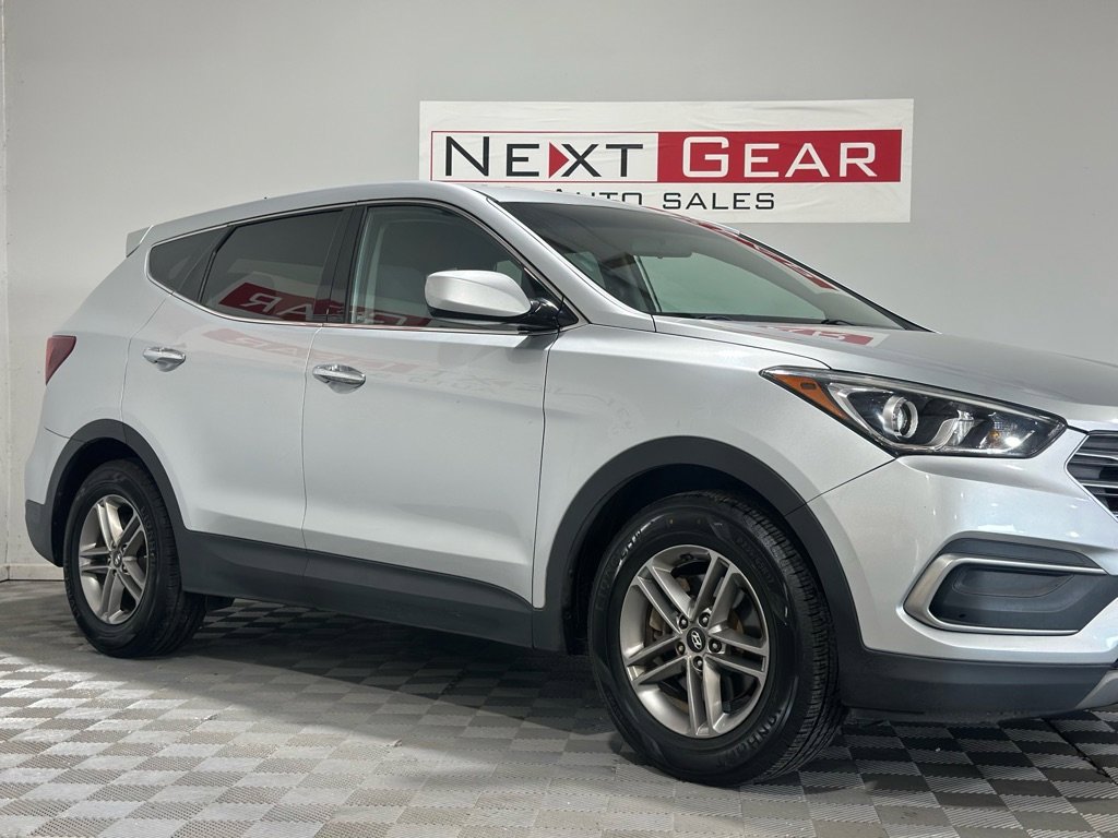 Used 2018 Hyundai Santa Fe Sport image 2