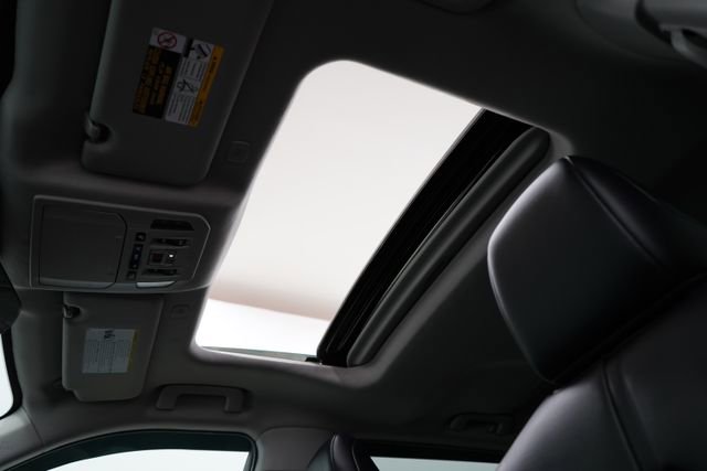 Used 2023 Toyota Highlander XLE image 61