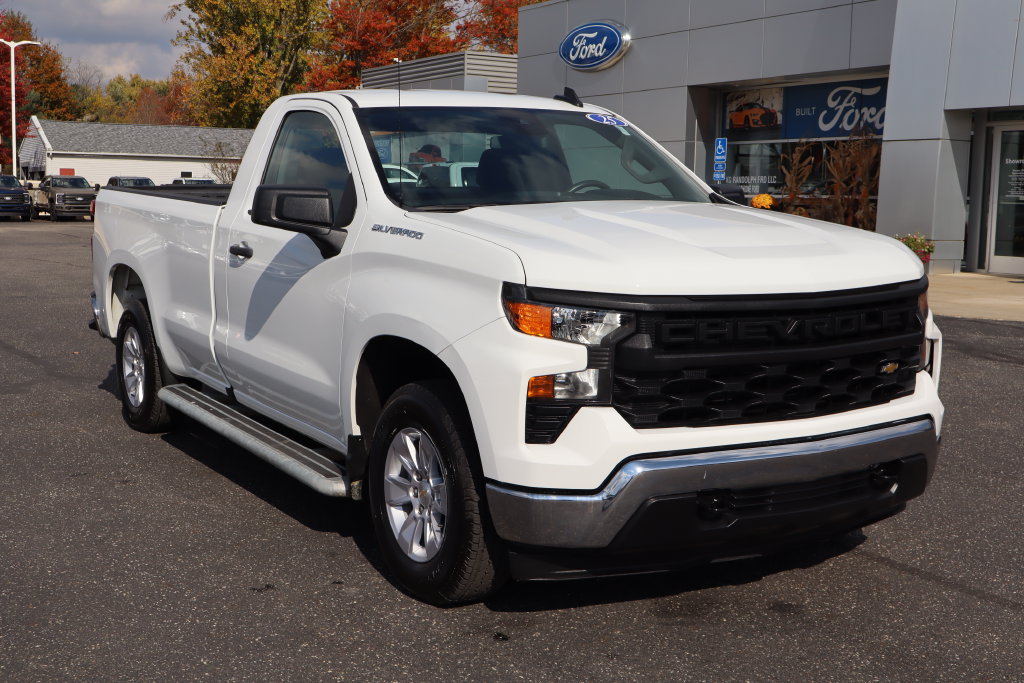 Used 2025 Chevrolet Silverado 1500 W/T RWD image 2