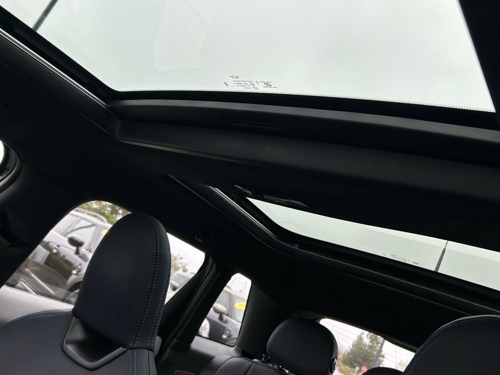 New 2026 MINI Cooper S image 16