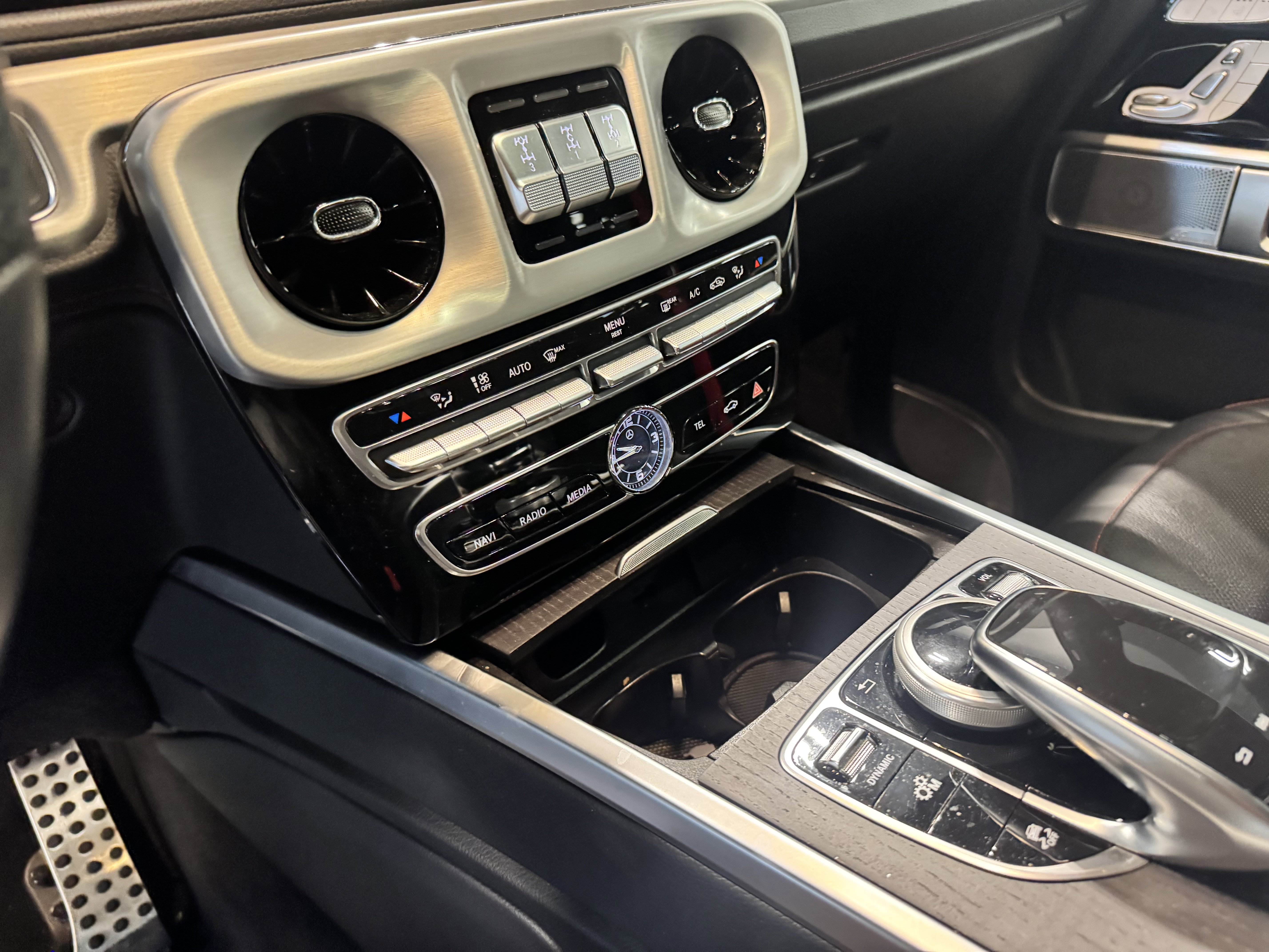 Used 2019 Mercedes-Benz G 550 w/ AMG Line image 11