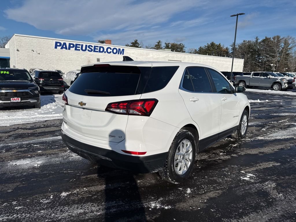 Used 2024 Chevrolet Equinox LT image 3
