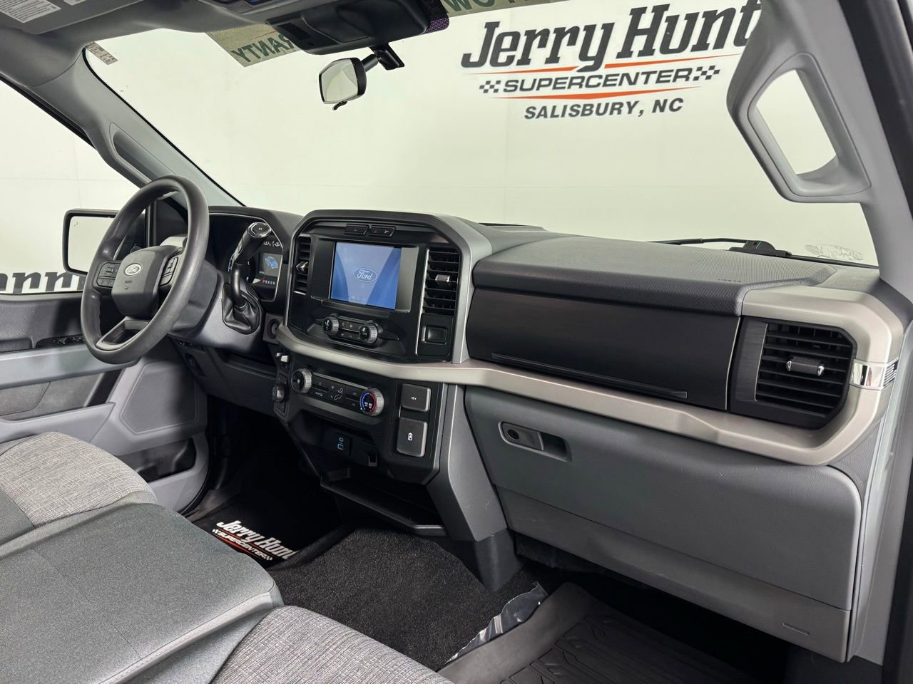 Used 2022 Ford F150 XLT image 33