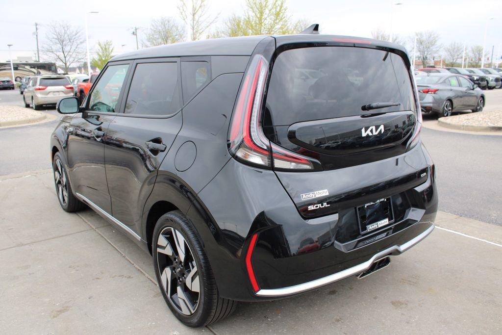 Used 2023 Kia Soul GT-Line w/ GT-Line Technology Package image 5