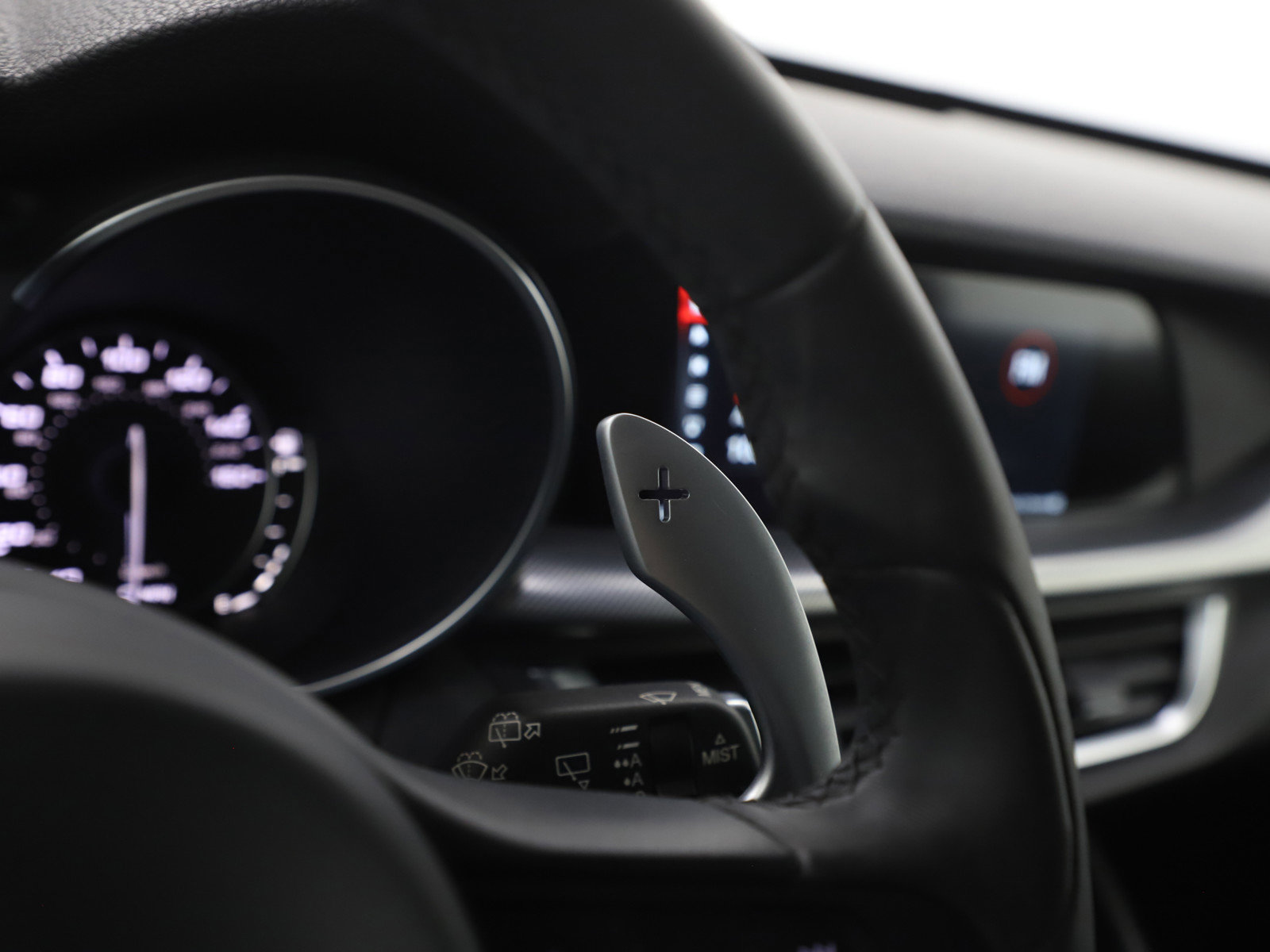 Used 2018 Alfa Romeo Stelvio Sport w/ Quick Order Package 22J Sport image 29