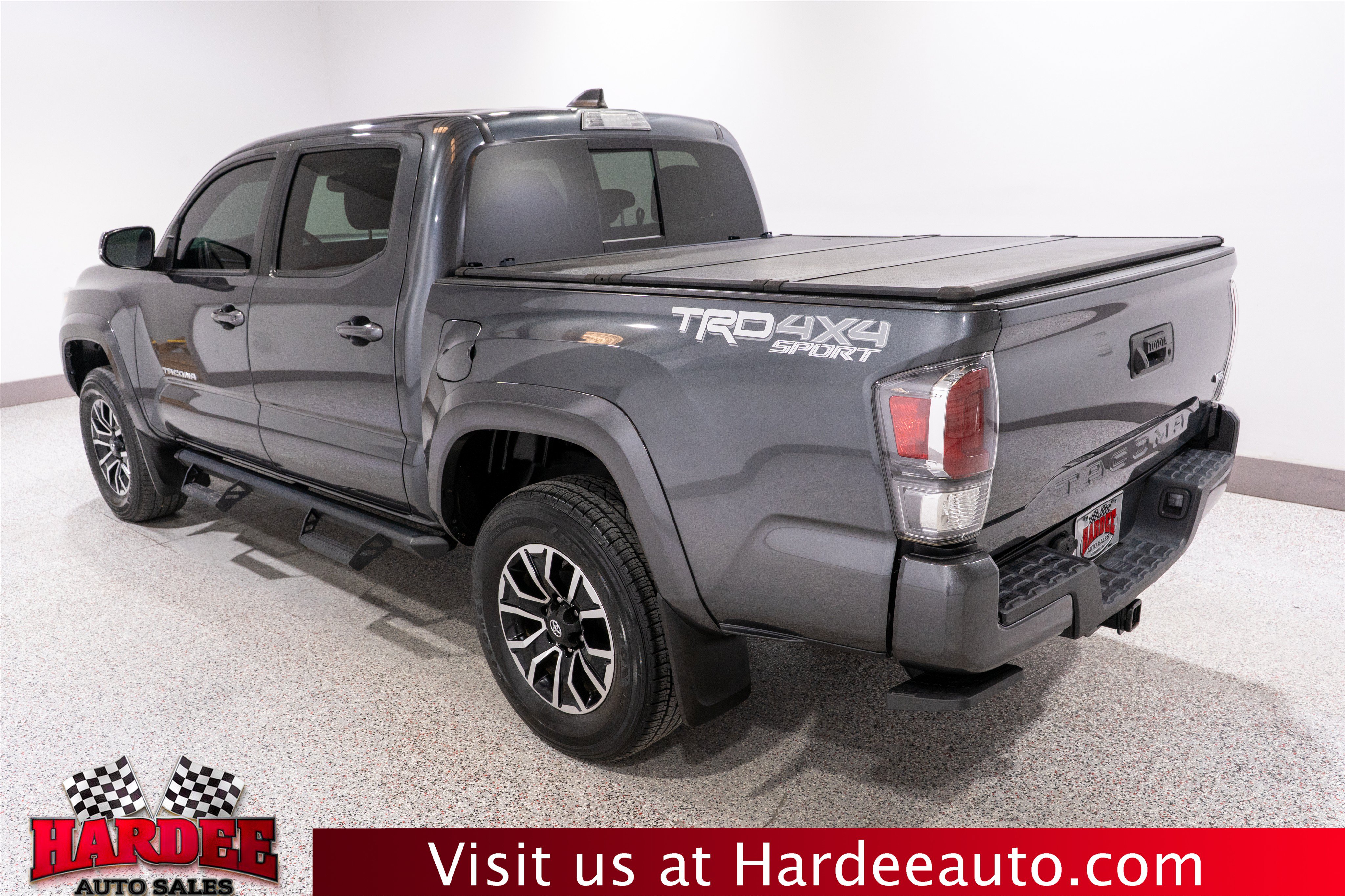 Used 2023 Toyota Tacoma TRD Sport AWD/4WD image 3