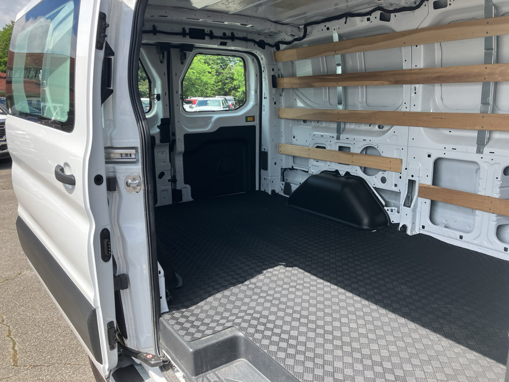 Used 2025 Ford Transit 250 Low Roof w/ Exterior Upgrade Package RWD image 24
