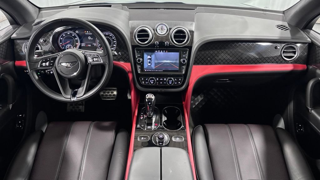 Used 2020 Bentley Bentayga AWD/4WD image 2