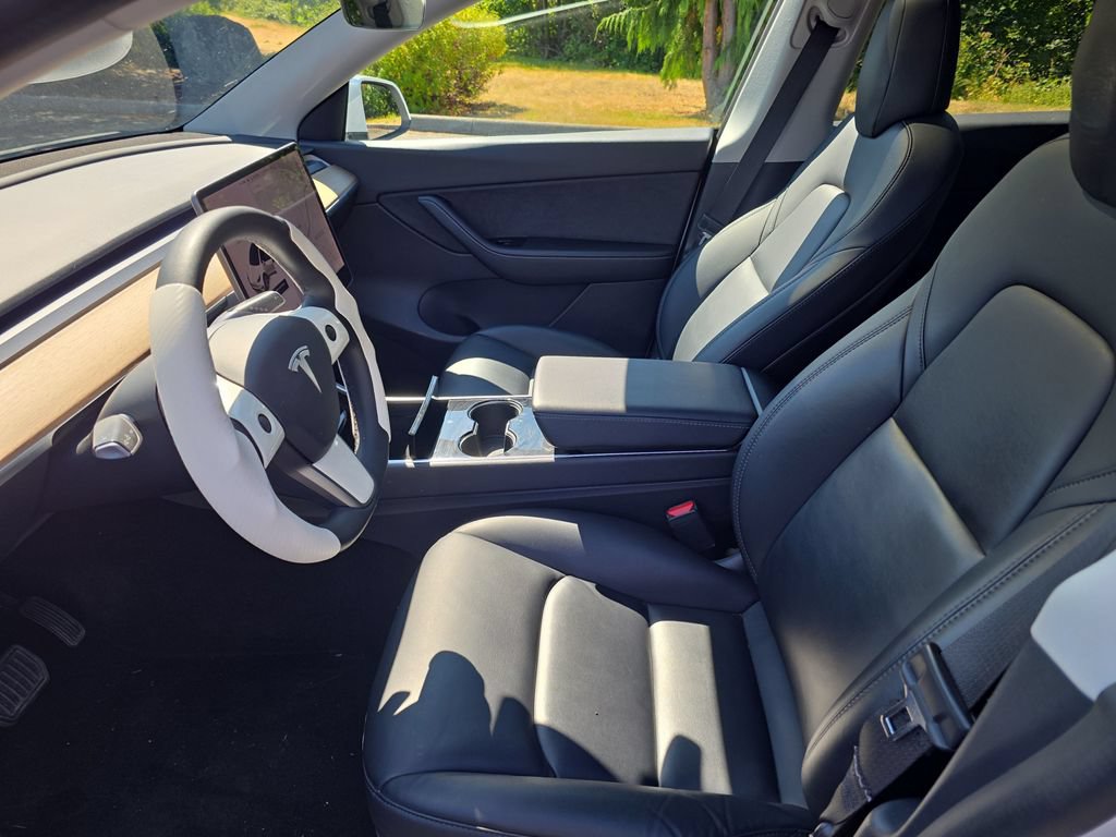 Used 2020 Tesla Model Y Long Range AWD/4WD image 4