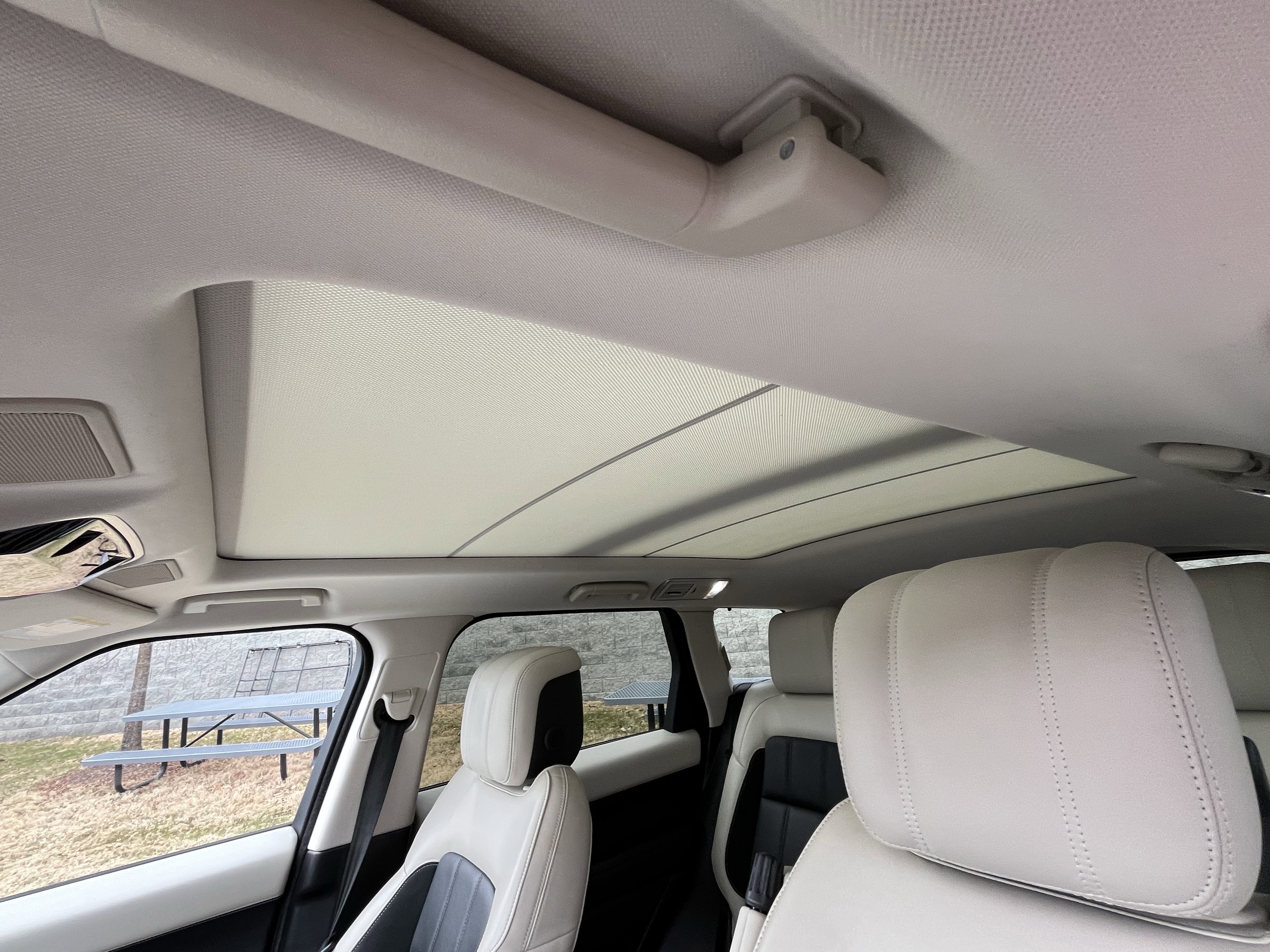 Used 2021 Land Rover Range Rover Sport HST image 24