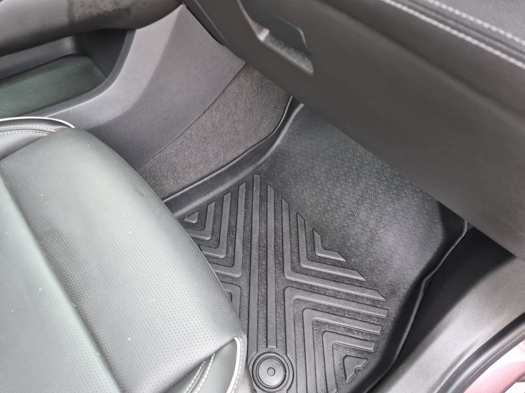 Used 2024 Buick Envision Avenir AWD/4WD image 38