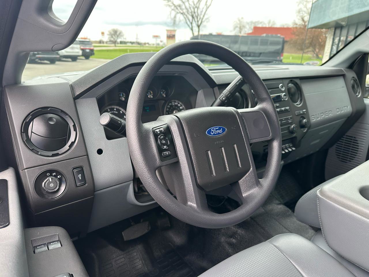 Used 2016 Ford F250 XL w/ Power Equipment Group image 3