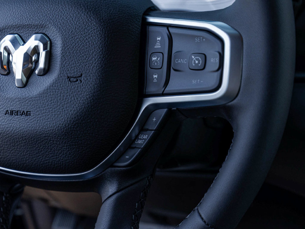 New 2026 RAM 2500 Big Horn AWD/4WD image 24