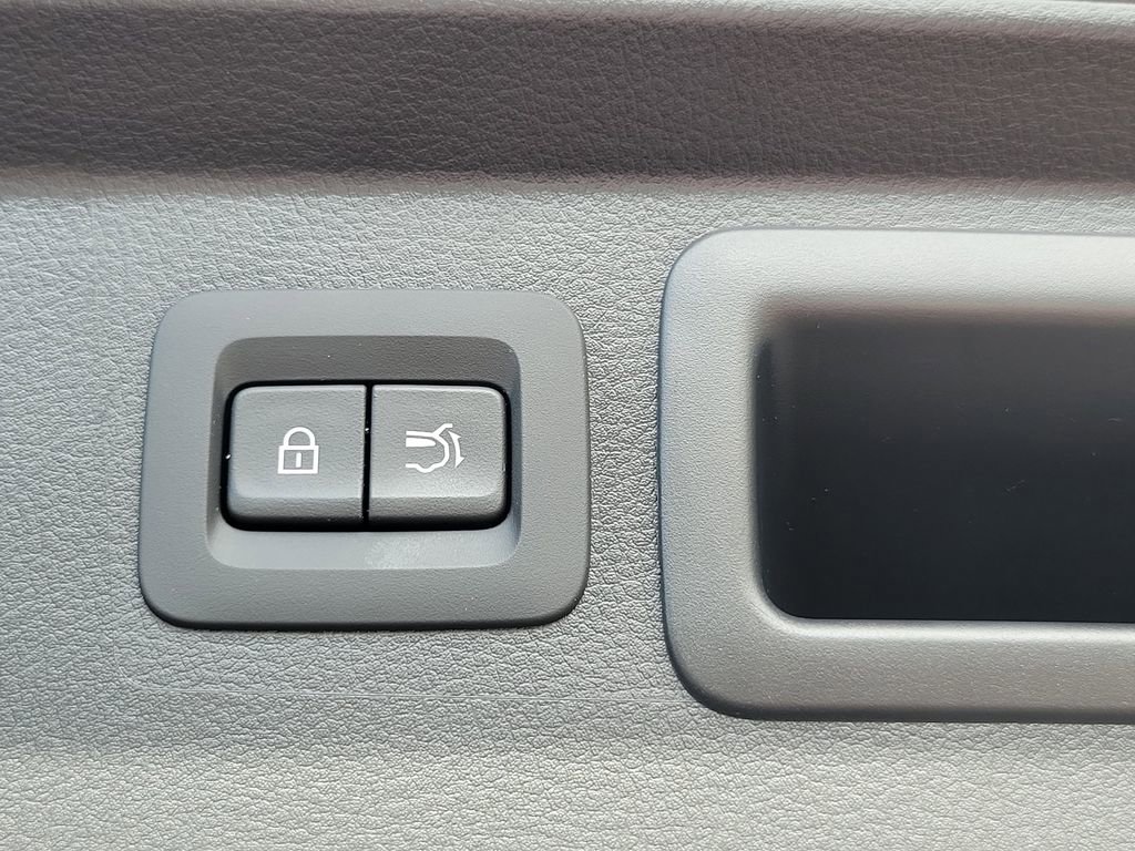 Certified 2024 MAZDA CX-50 AWD 2.5 S w/ Cargo Package image 24