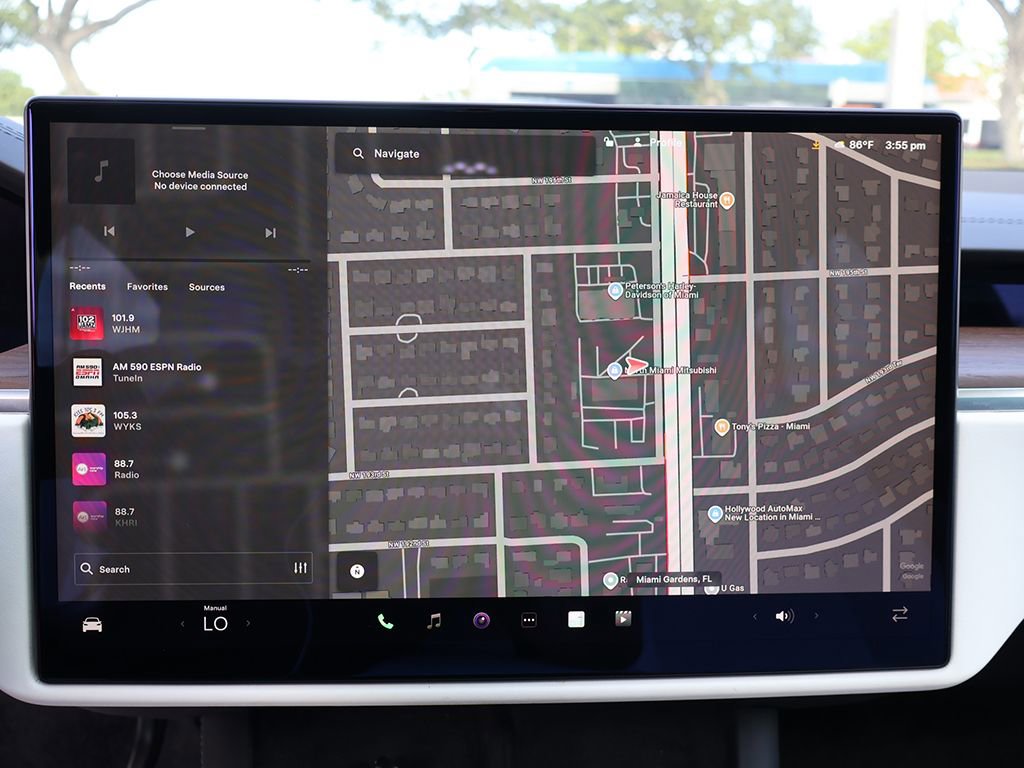 Used 2022 Tesla Model X AWD/4WD image 41