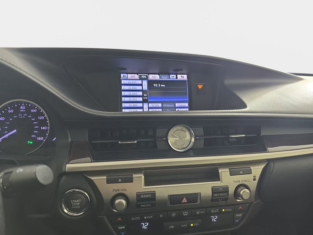 Used 2013 Lexus ES 350 w/ Luxury Pkg image 22