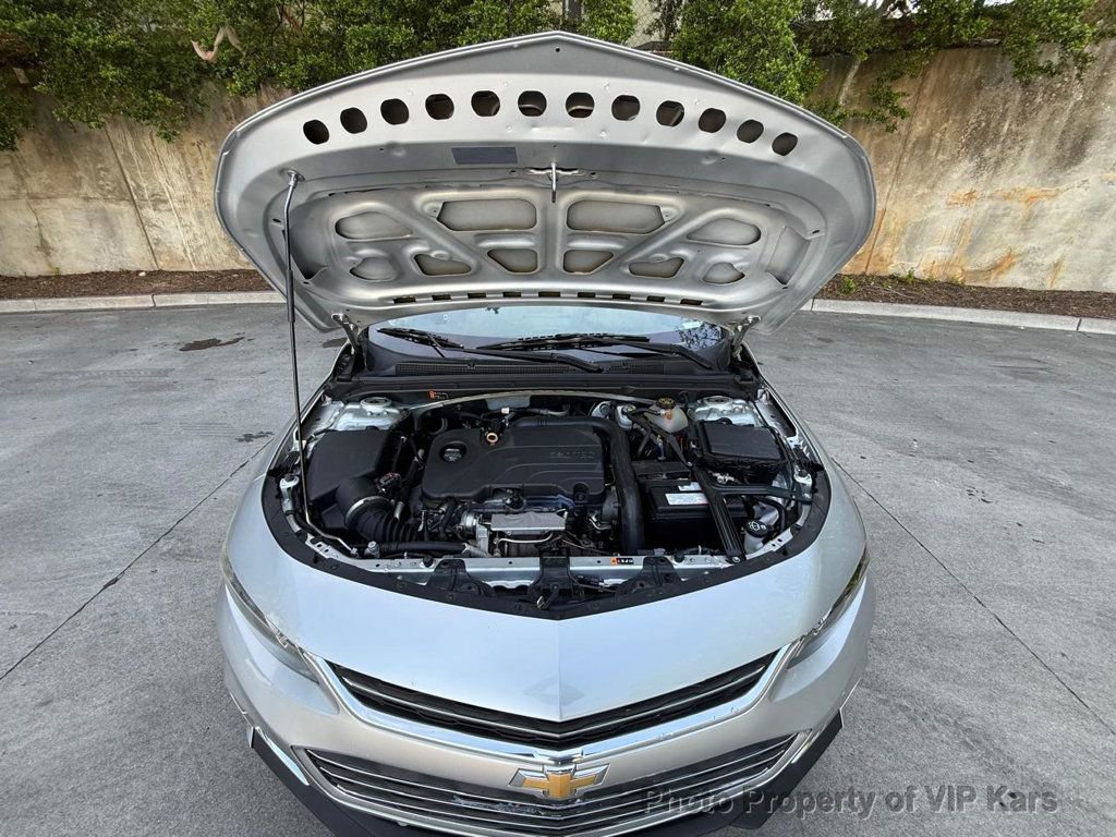 Used 2018 Chevrolet Malibu LT w/ Driver Confidence Package image 18