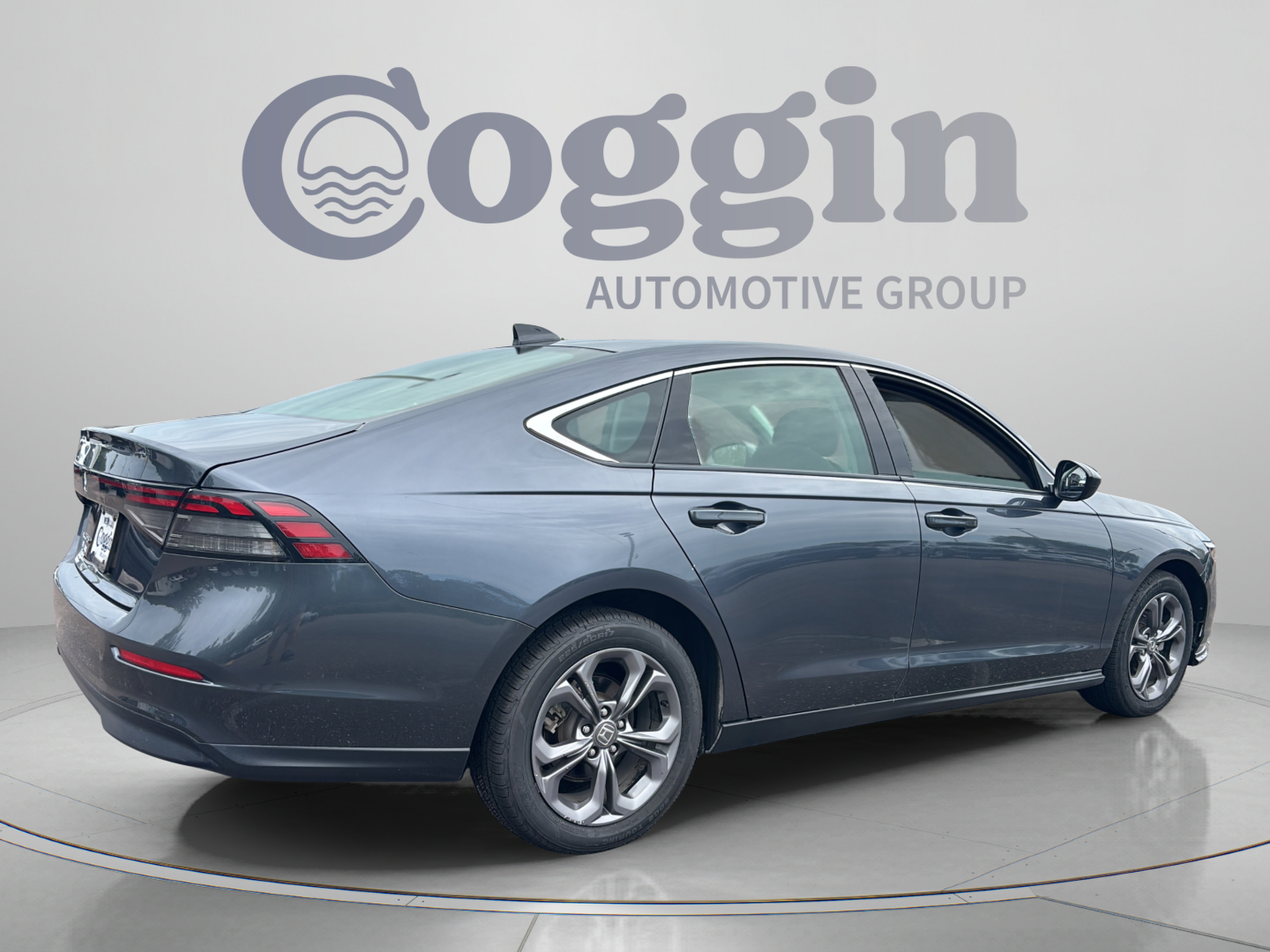 Certified 2023 Honda Accord EX image 4