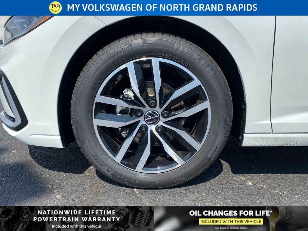 New 2026 Volkswagen Jetta SE FWD image 5