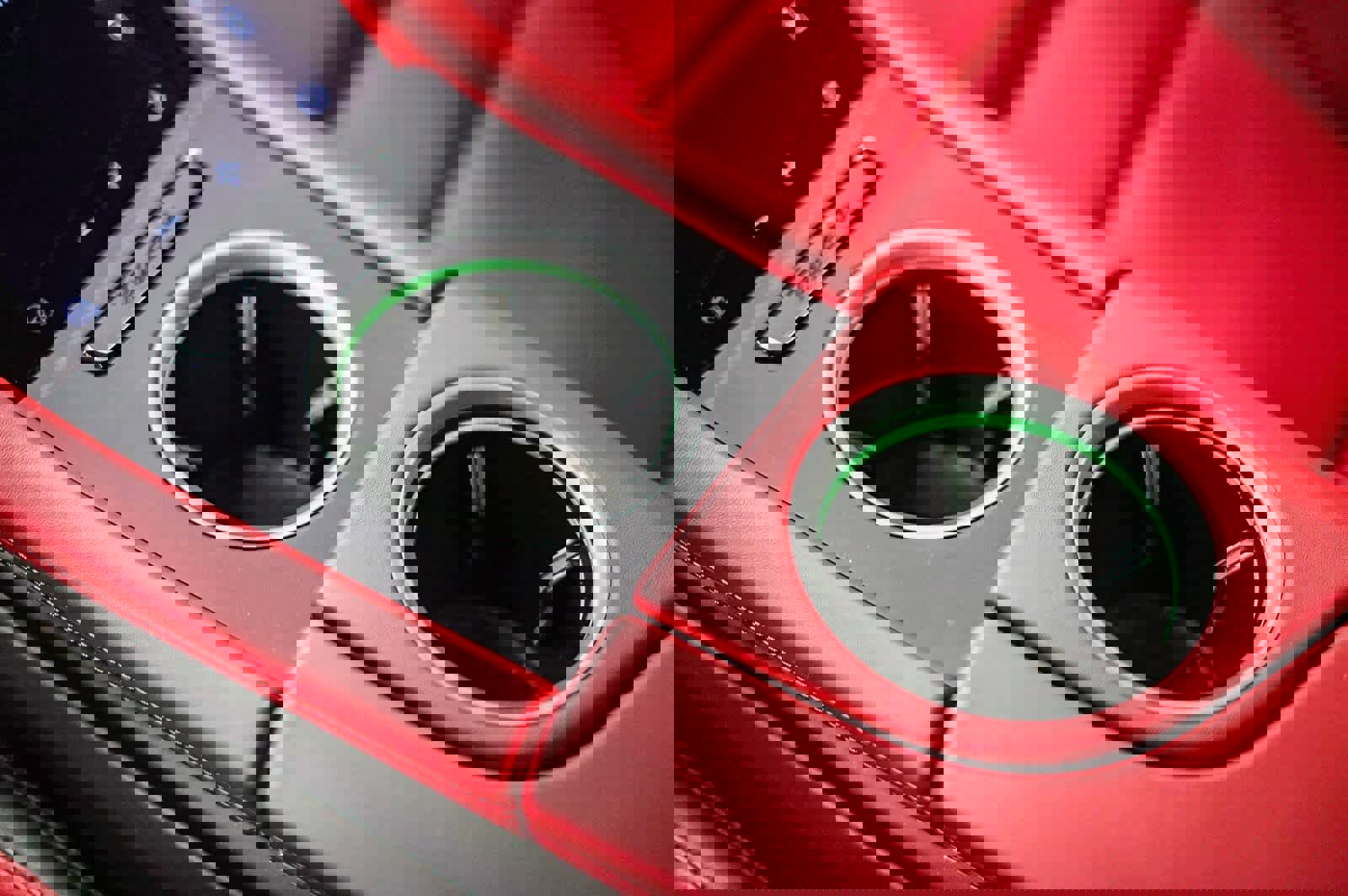 Used 2025 Porsche Taycan 4S image 24