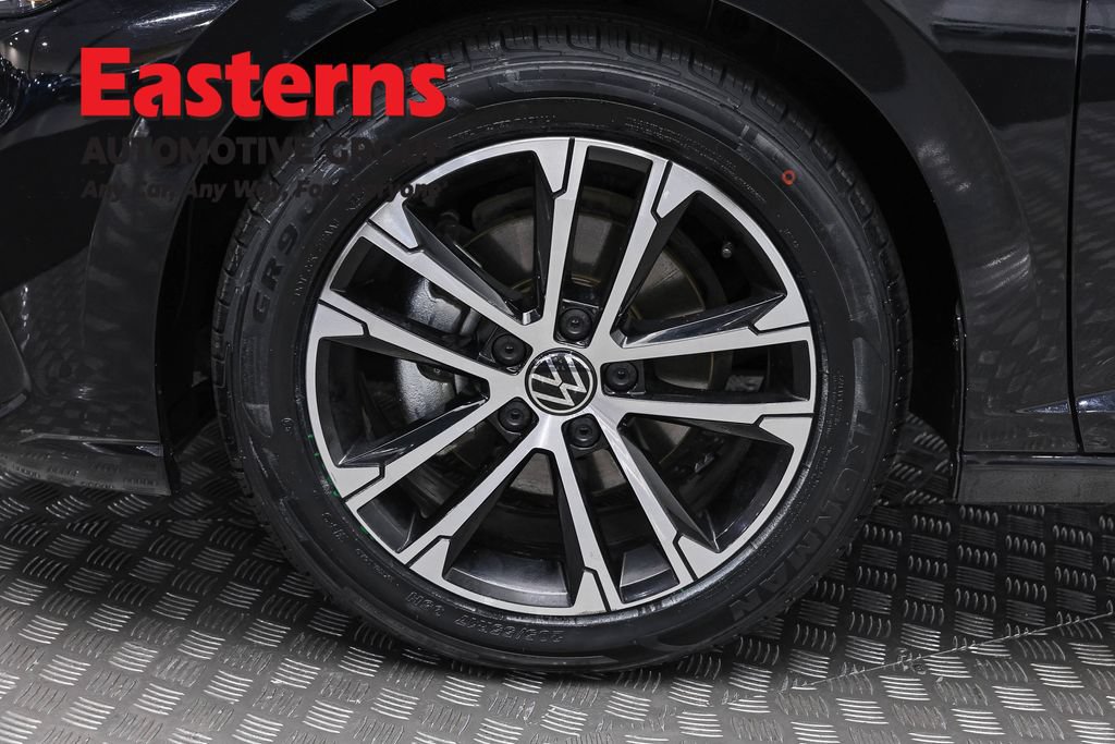 Used 2025 Volkswagen Jetta Sport FWD image 32