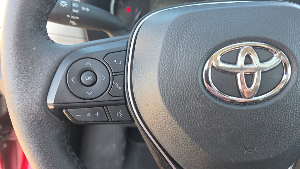 Used 2023 Toyota RAV4 XLE w/ Convenience Package FWD image 16