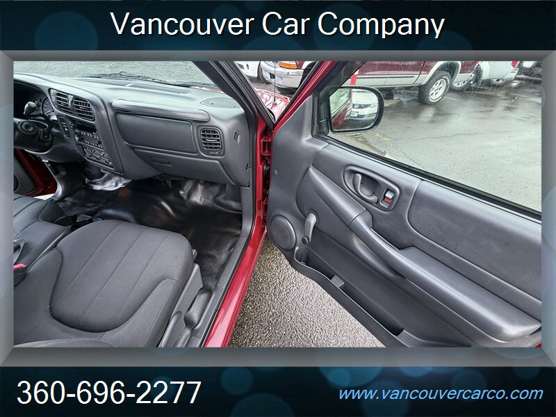 Used 2003 GMC Sonoma SL w/ Convenience Package AWD/4WD image 16